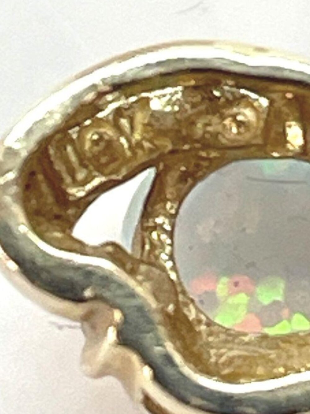 10k Yellow Gold Opal & Diamond Accent Pendant 1.3g - Picture 7 of 7